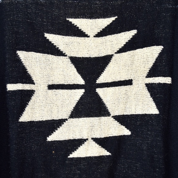 Tribal Print Cardigan - One Size - Picture 4 of 5